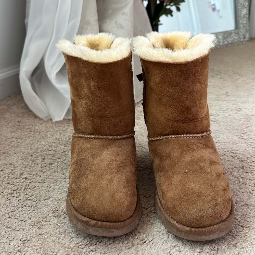 UGG kids Bailey Bow